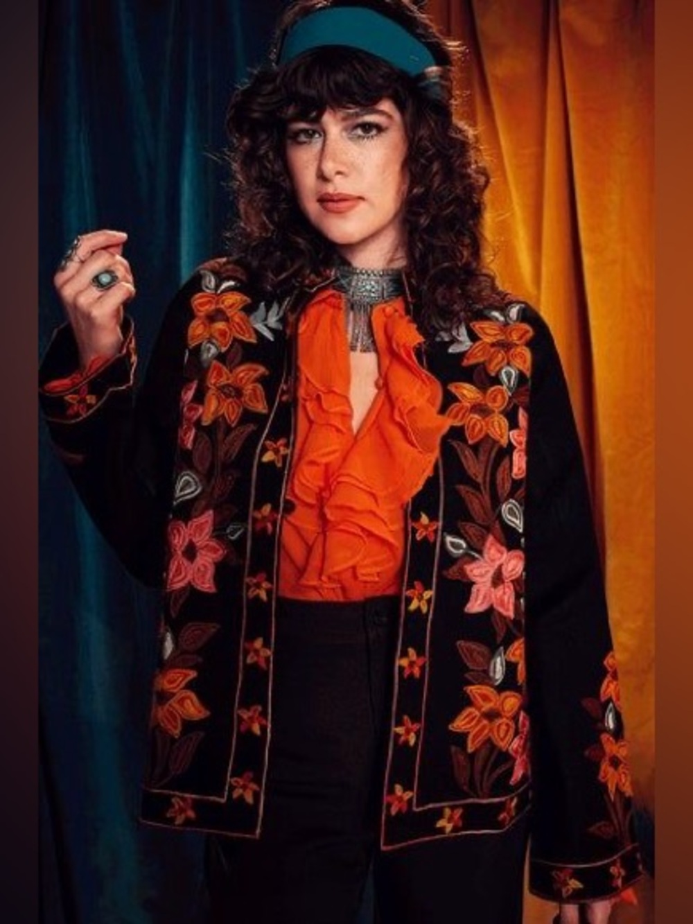 NWT - The Hippie Shake Floral Embroidered 70s Style Black Blazer Jacket